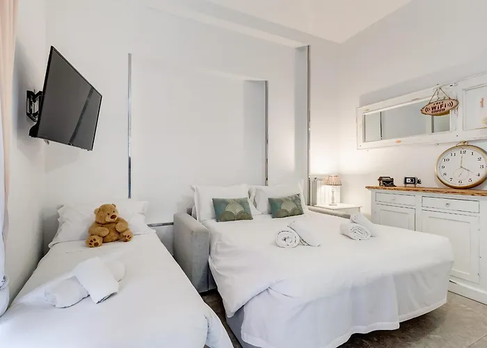 Trevi Fountain - Shabby - Romedreamhome